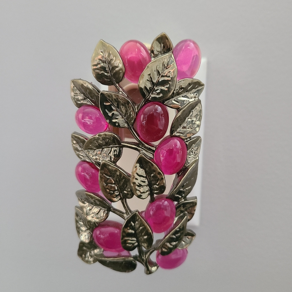 Used BBW Elegant Pink and Gold Leaf Wallflower fragrance plug-in.